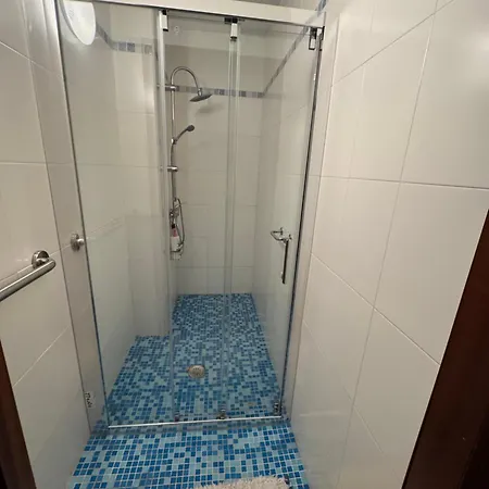 Guest house Privada Bano Compartido 3*